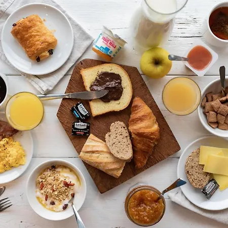 B&B Hotel Mont-De-Marsan Hotel 2*