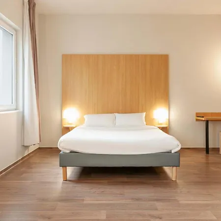 Mont-de-marsan Hotel Saint-Avit (Landes)