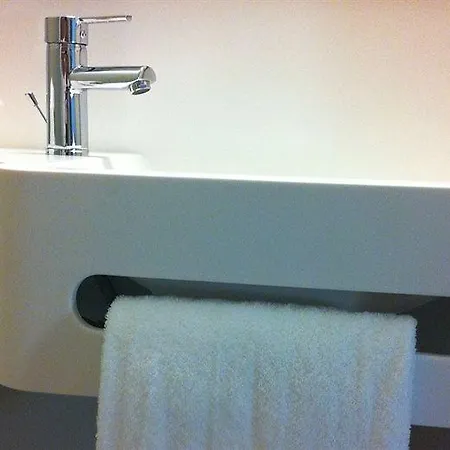 Mont-de-marsan Hotel 2*