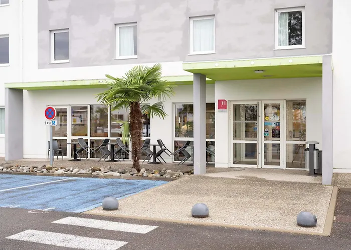 Mont-de-marsan Hotel 2*