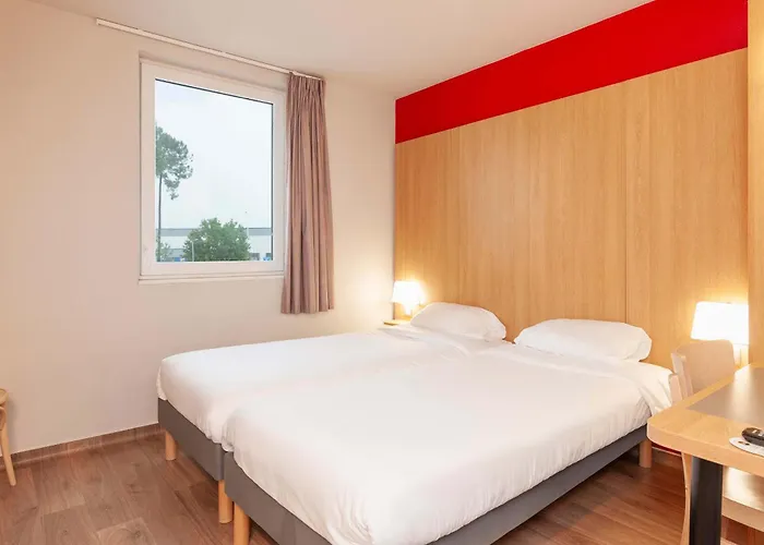 B&B Hotel Mont-De-Marsan Hotell Saint-Avit (Landes)